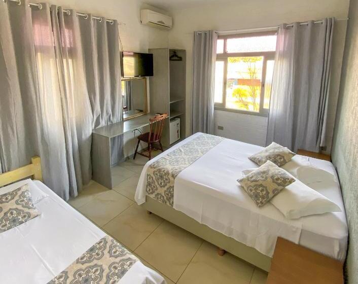 高级三人间, Voa Pousada Brisa