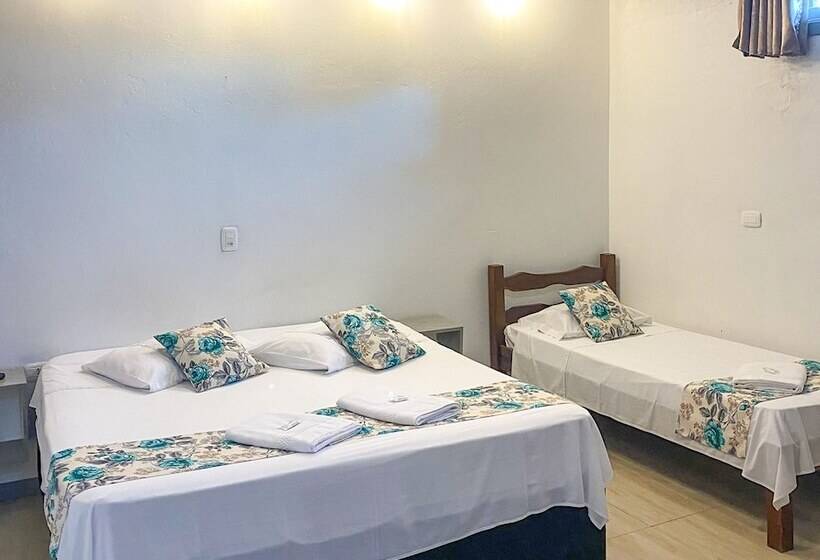 Quarto Triplo Estandar, Voa Pousada Brisa