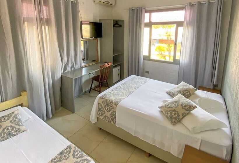 Quarto Triplo Superior, Voa Pousada Brisa