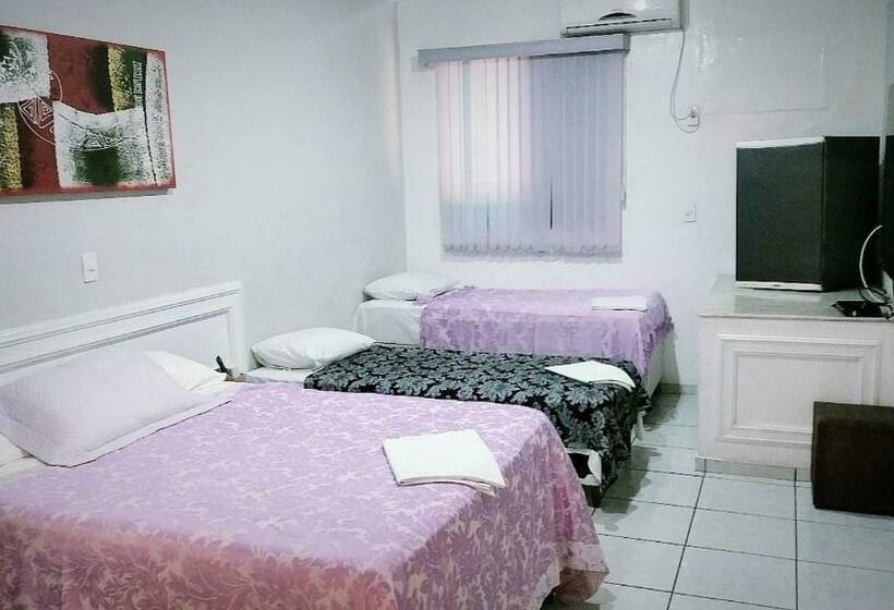 スタンダードトリプルルーム, Pluma Hotel Cidade