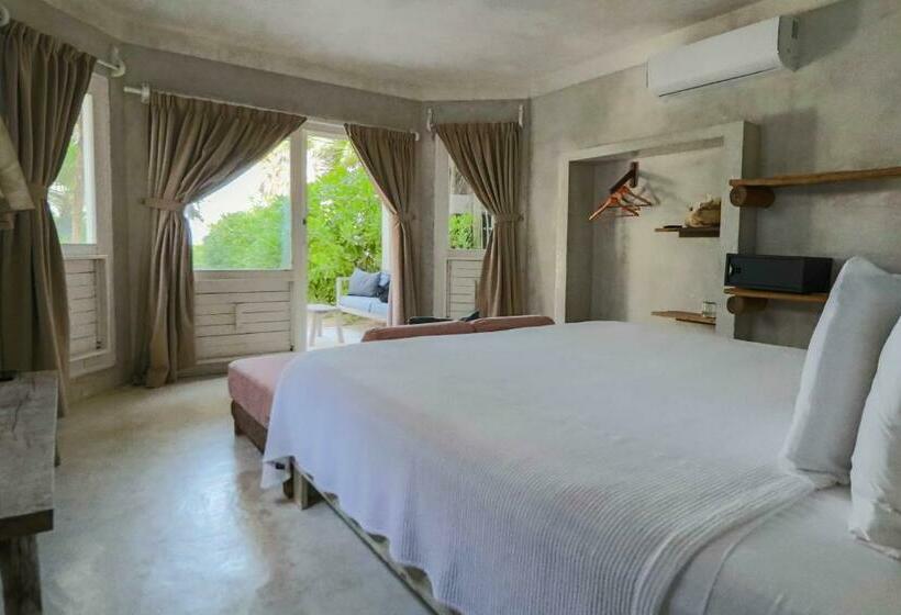 בקתה סטנדרטית, Tuup Tulum