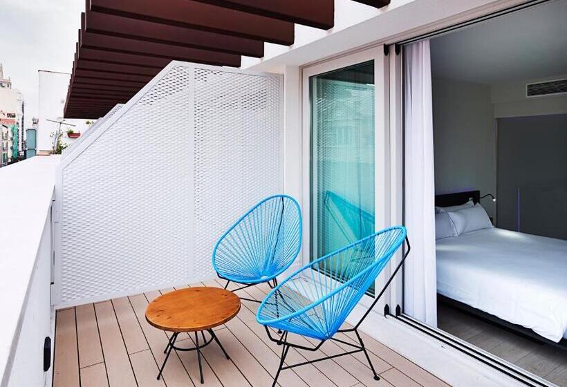 غرفة بريميوم مع تراس, B&b Hotel Madrid Centro Puerta Del Sol