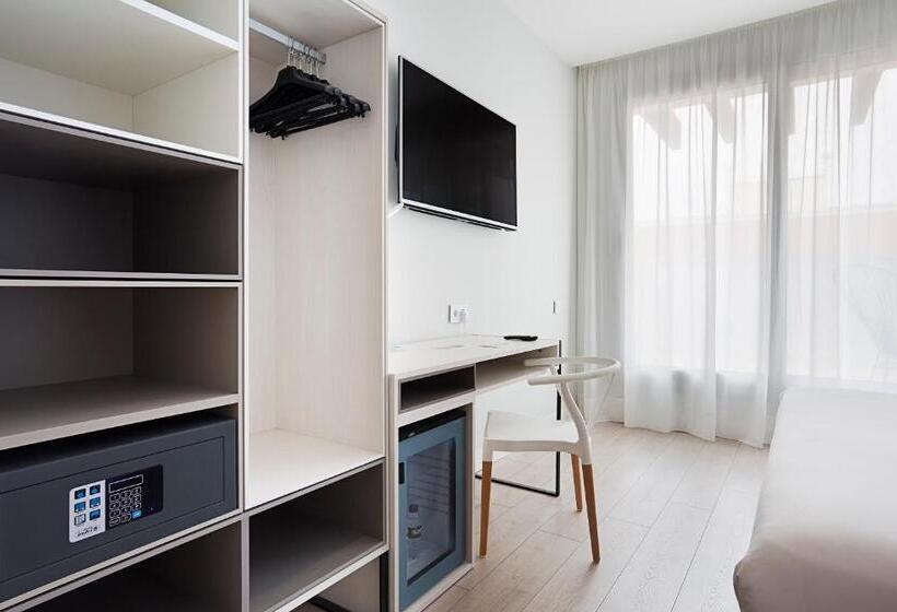 Premium room with terrace, B&b Hotel Madrid Centro Puerta Del Sol