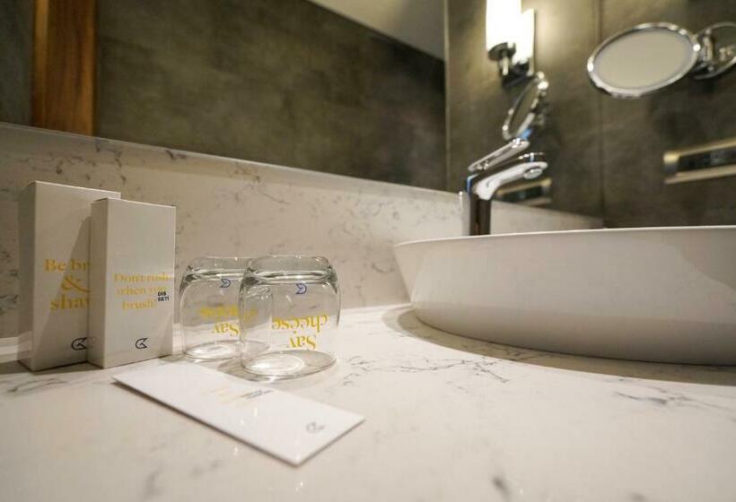 Номер Executive, Golden Tulip Istanbul Bayrampasa