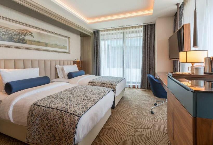 Номер Superior Вид на Город, Golden Tulip Istanbul Bayrampasa