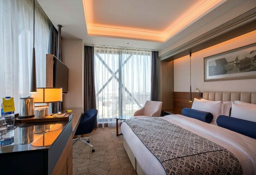 Номер Superior Вид на Море, Golden Tulip Istanbul Bayrampasa