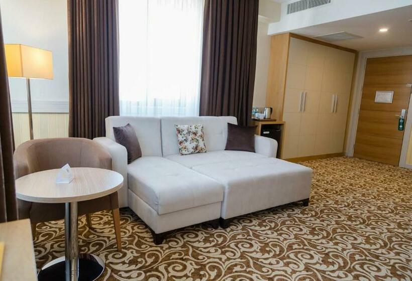 سوییت, Grand İtimat