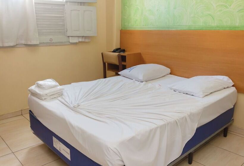 标准单人间, Guanabara