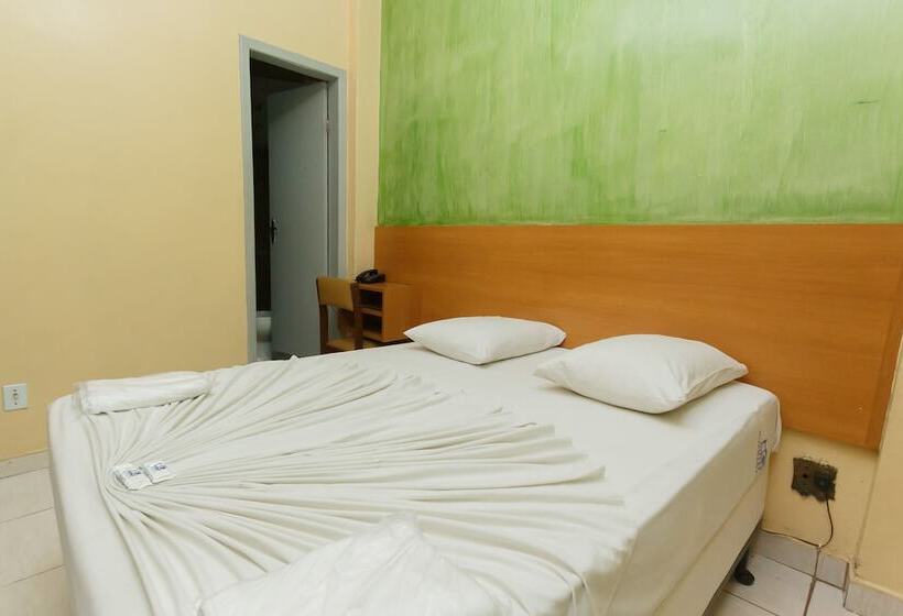 标准单人间, Guanabara