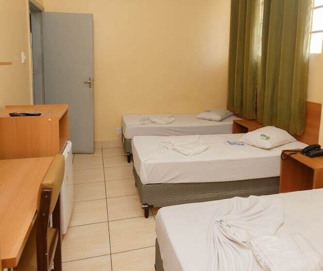 标准三人间, Guanabara