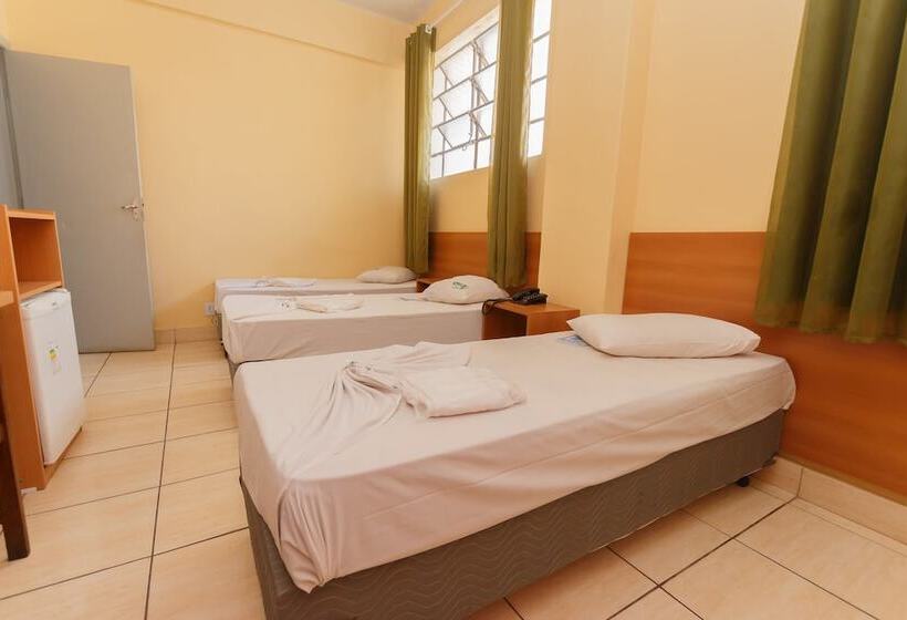 标准三人间, Guanabara