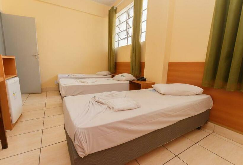 标准三人间, Guanabara