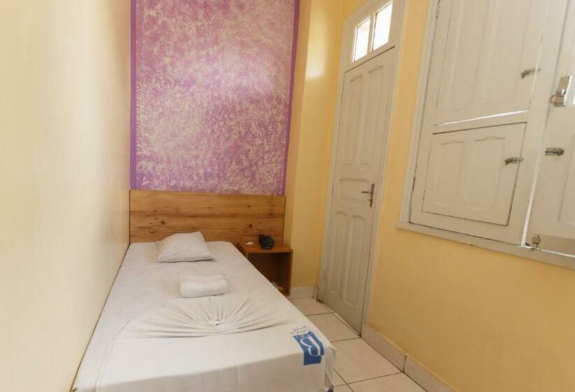 标准单人间, Guanabara