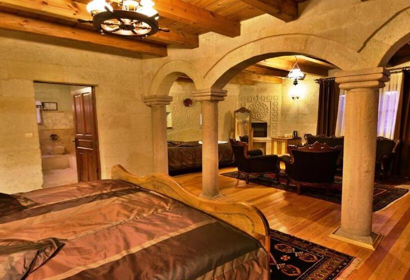 Pokój Rodzinny, Harman Cave