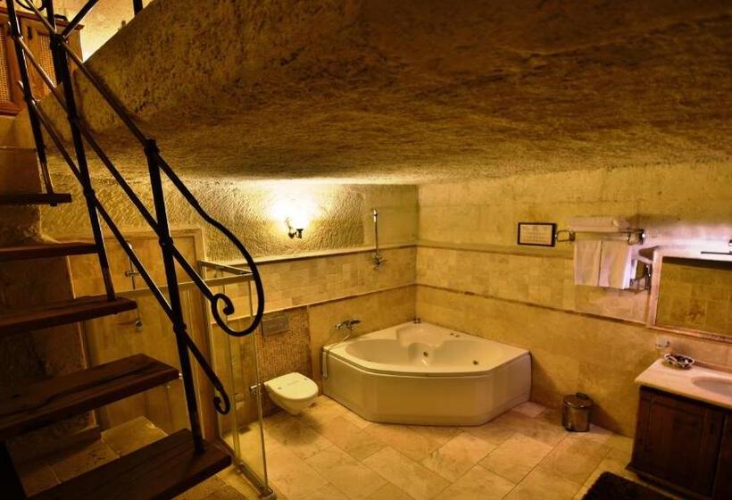 Pokój Deluxe, Harman Cave