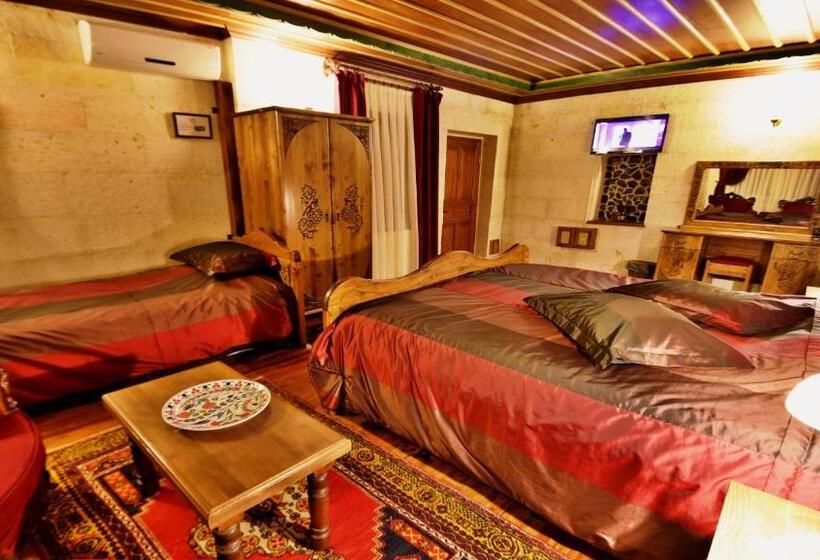 Pokój Rodzinny Ekonomiczny, Harman Cave