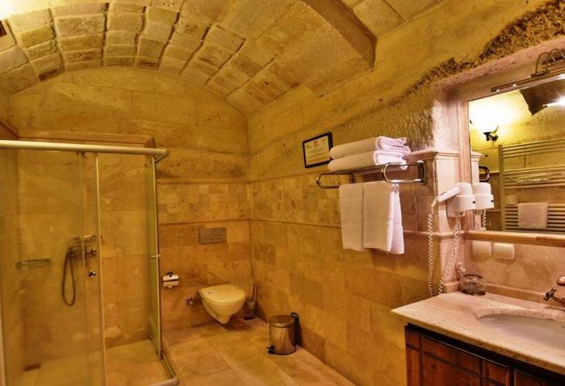 Pokój Superior, Harman Cave