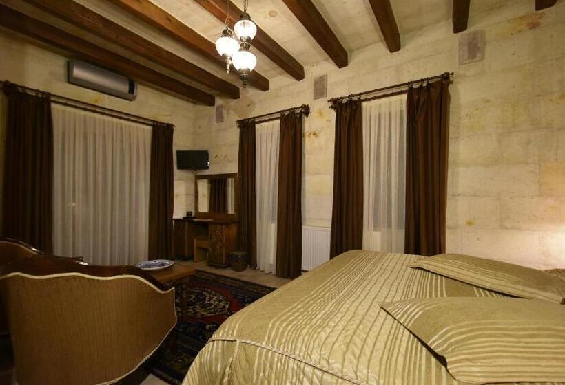 Pokój Superior, Harman Cave