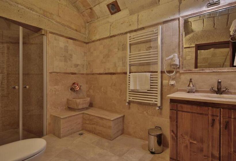 Pokój Superior, Harman Cave