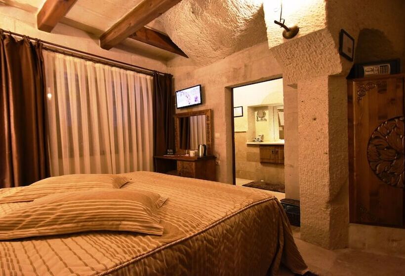 Pokój Ekonomiczny, Harman Cave