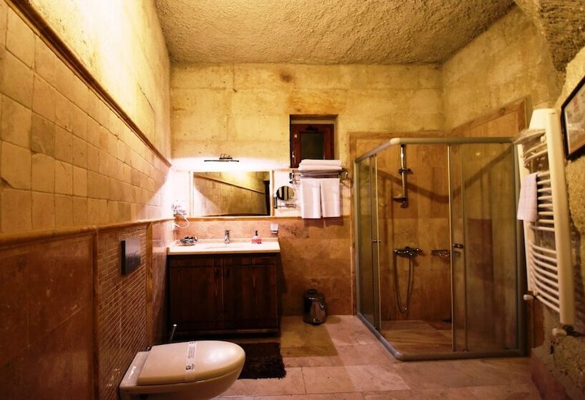 Pokój Standard, Harman Cave