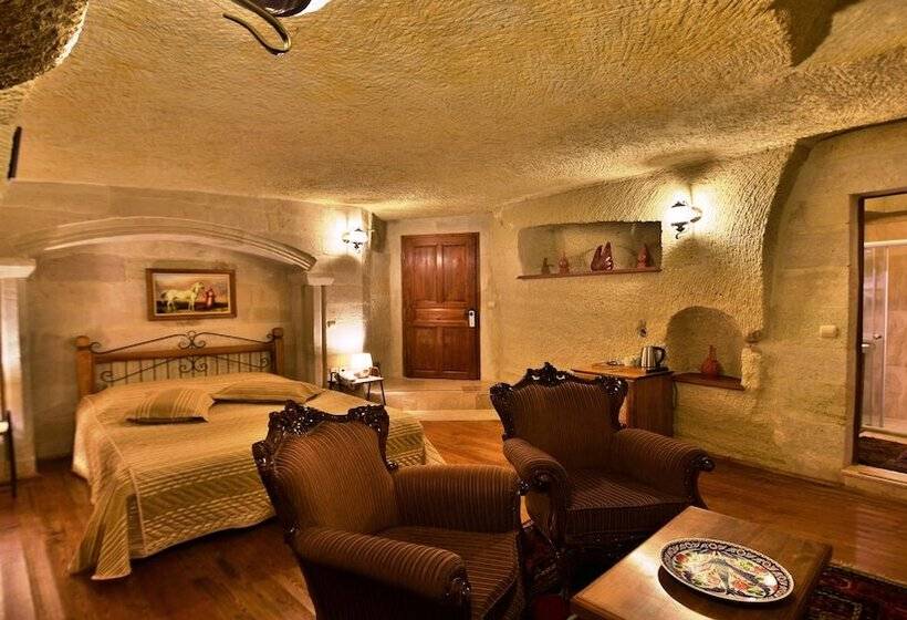 Pokój Standard, Harman Cave