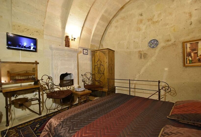 Pokój Deluxe, Harman Cave