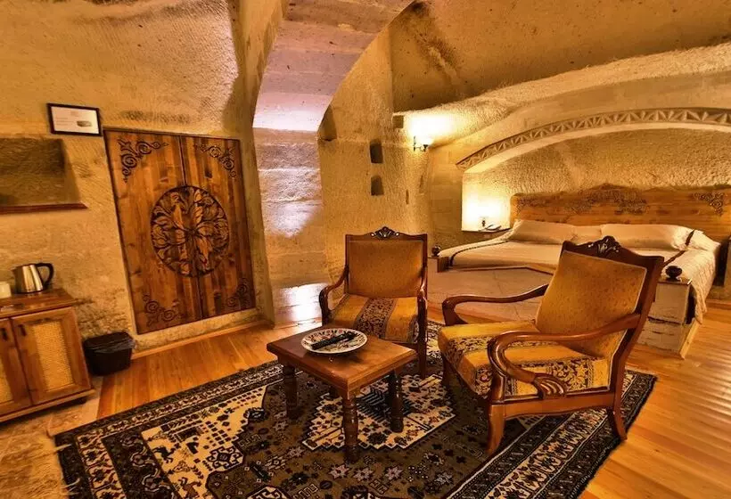 デラックスルーム, Harman Cave