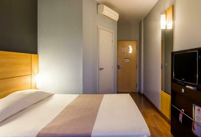 Standart Oda, Ibis Jaboticabal