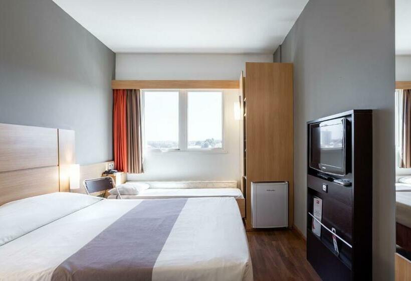 Standart Oda, Ibis Jaboticabal