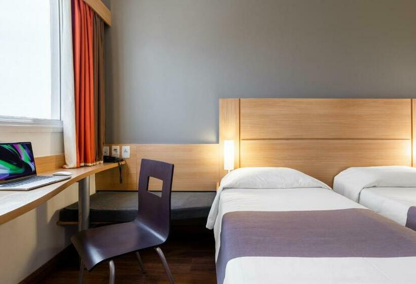 Standart Oda, Ibis Jaboticabal