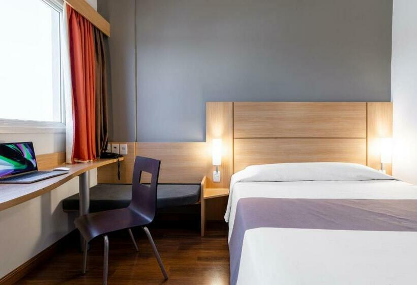 Standart Oda, Ibis Jaboticabal