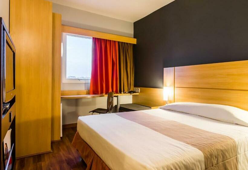 Standart Oda, Ibis Jaboticabal