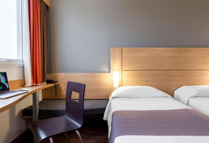 Superior Oda, Ibis Jaboticabal