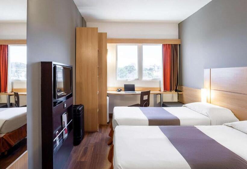 Superior Oda, Ibis Jaboticabal