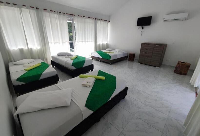 Трехместный Номер Комфорт, Mastranto