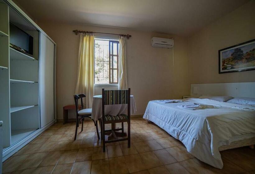 패밀리 룸, Morro Dos Conventos