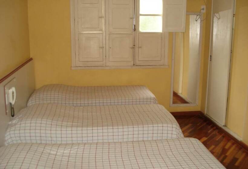 标准三人间, Mosaic