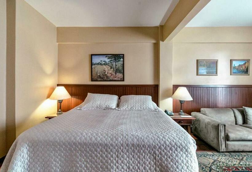 جناح ديلوكس, San Rafael