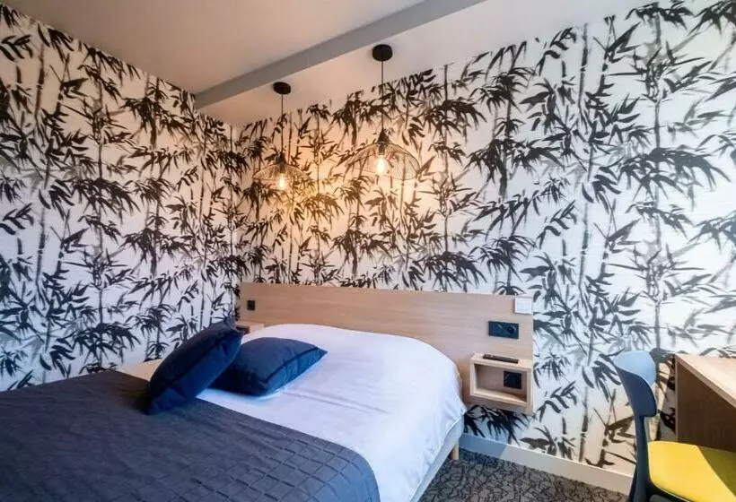 Standard Room, Sous Les Pins