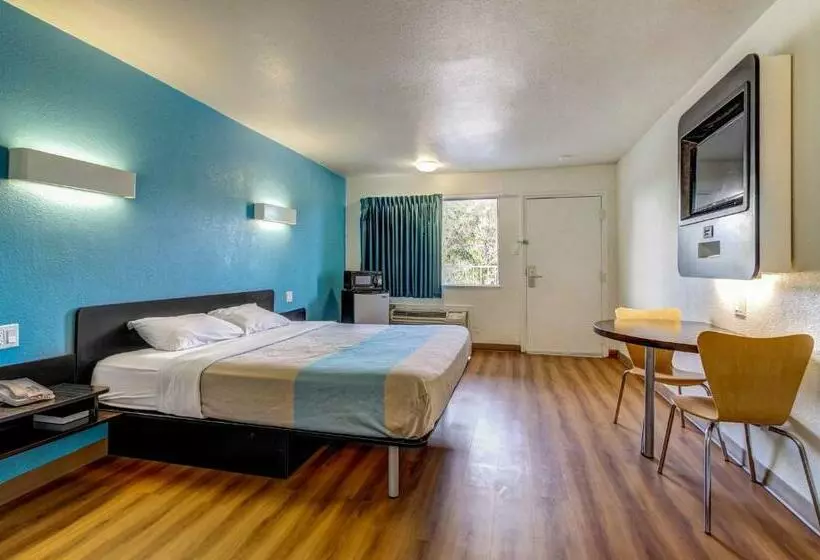 Standard-huone King-vuode, Motel 6 Waco   Lacy Lakeview