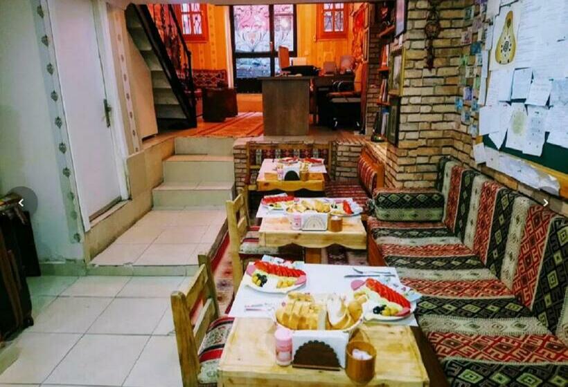 ファミリールーム, Otantik