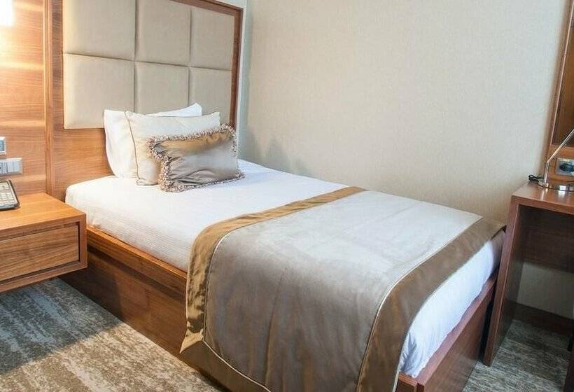 标准单人间, Turan Otel