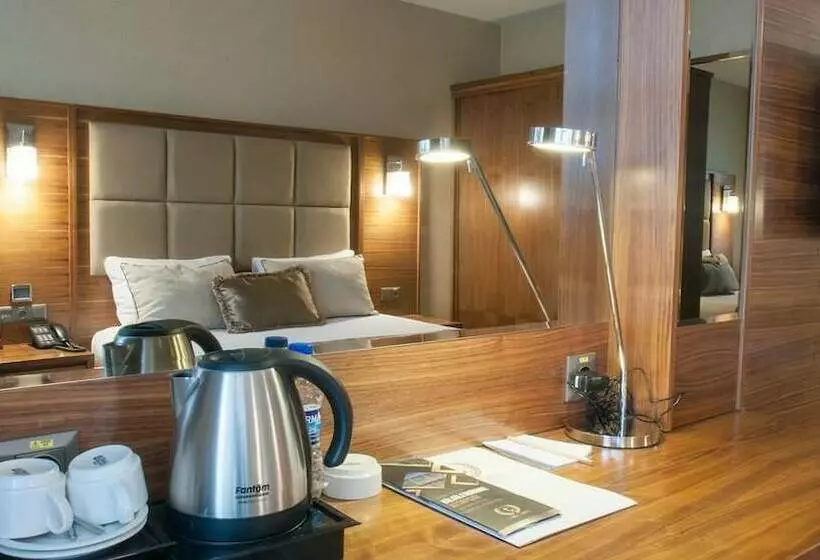 Standard Yhden Hengen Huone, Turan Otel