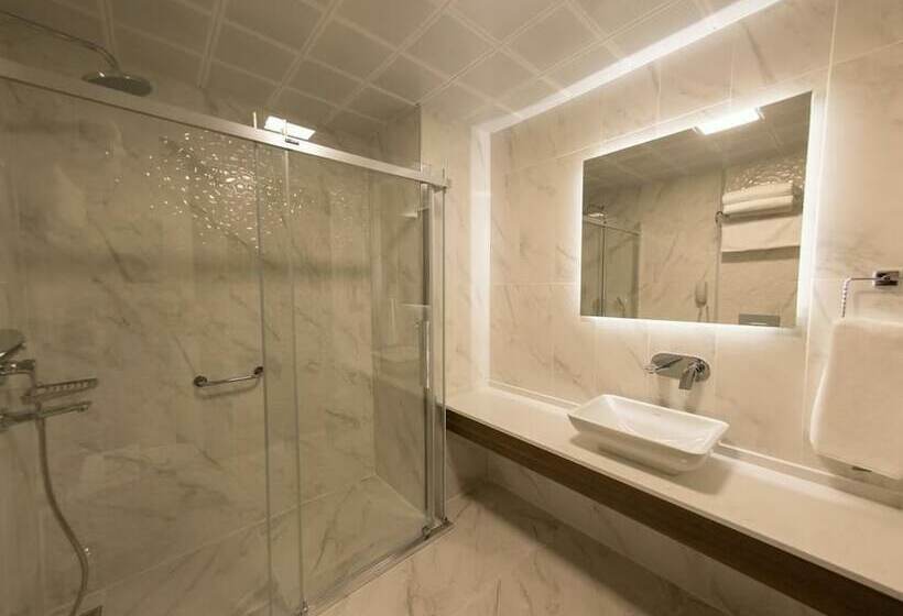 标准单人间, Turan Otel