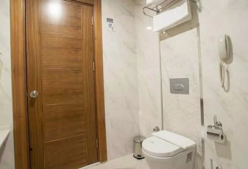 Standard Yhden Hengen Huone, Turan Otel