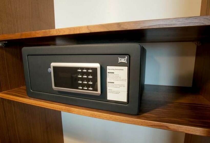 标准单人间, Turan Otel