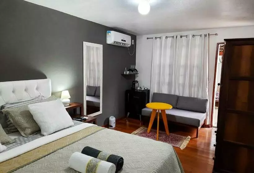 سوییت, Agellum Bed & Breakfast
