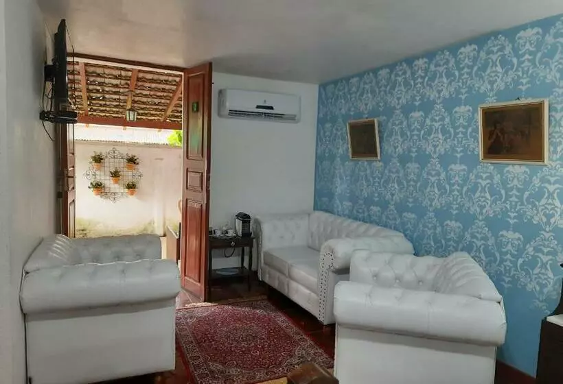 سوییت خانوادگی, Agellum Bed & Breakfast