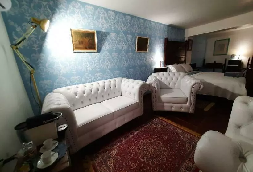 سوییت خانوادگی, Agellum Bed & Breakfast